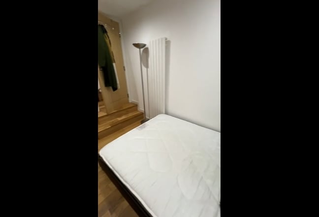 Lovely Double Room available in London Bridge  Main Photo