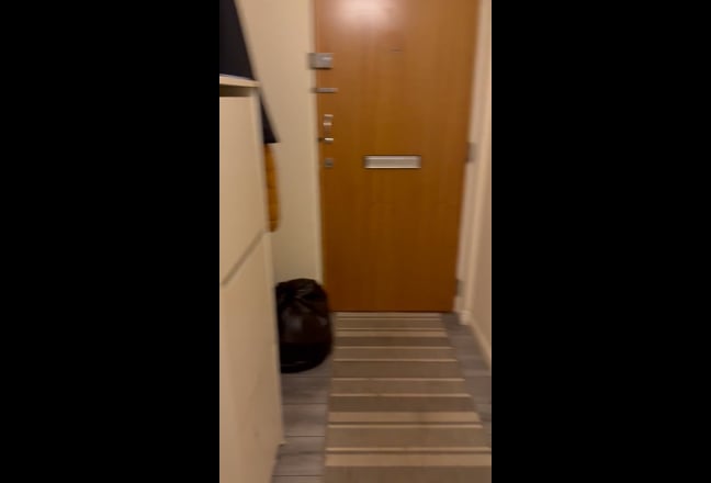 Room with private bathroom available  Main Photo