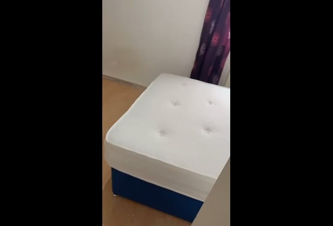 Double Bedroom Available  Main Photo