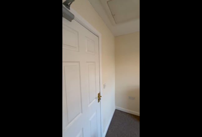 Furnished Room - House share PE7  🚍 Main Photo