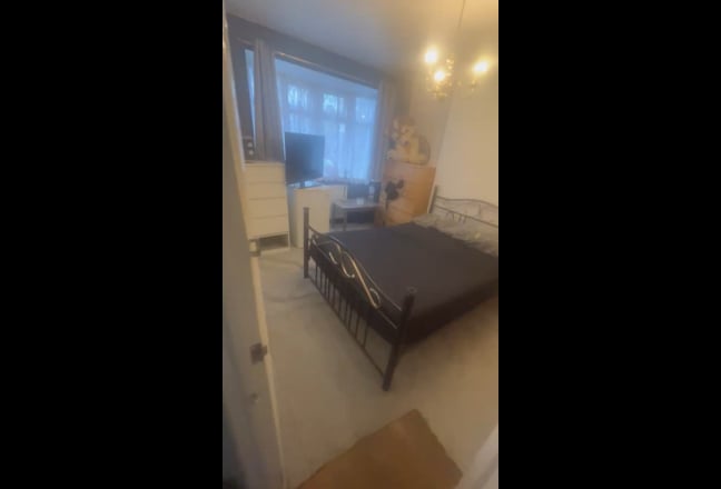 Fully Furnished double  room in SE18 Main Photo