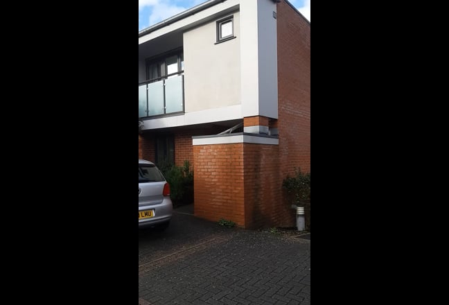 Modern house - near Southampton university   Main Photo