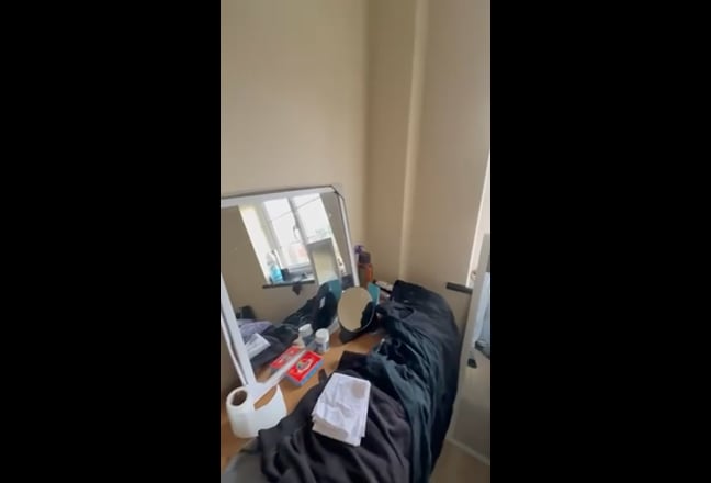 One Single Room Available for Boy/ Girl Vegetarian Main Photo