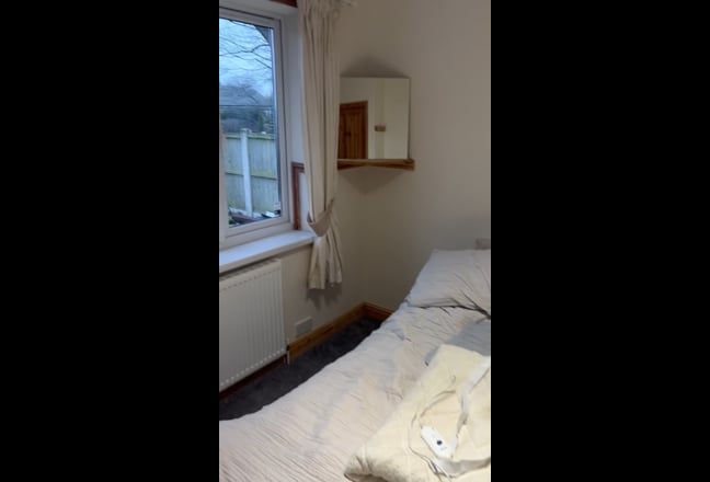 A nice quiet street in Chesterfield  Main Photo