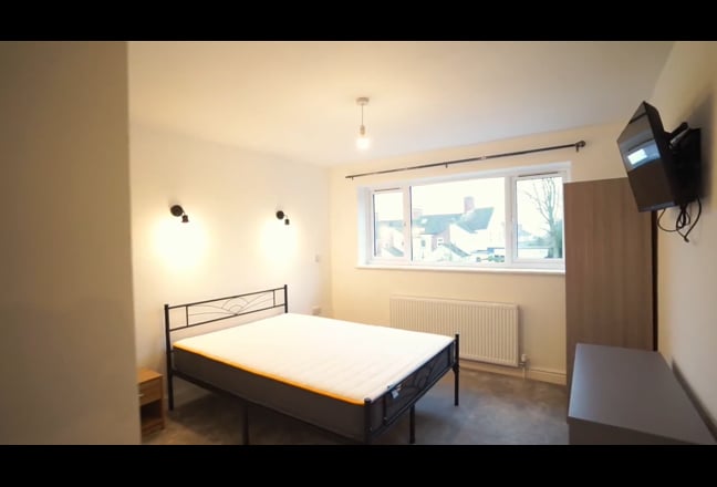 Luxury En-Suite Rooms in NG31 | Bills inc Main Photo