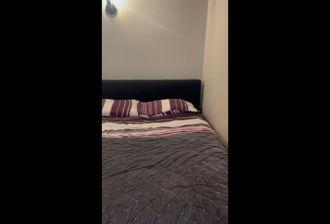 Spacious fully furnished room - Bills included  Main Photo