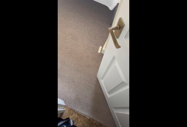 Bright room in friendly house. Move in ASAP  Main Photo