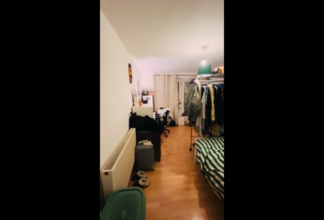 Extra large room in 2-bed Forest Hill flat Main Photo
