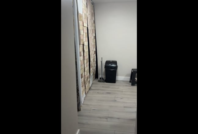 Room available  Main Photo