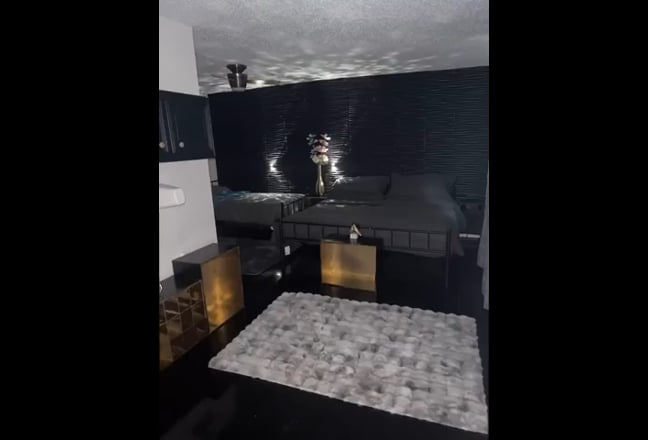 Large suit for rent  Main Photo