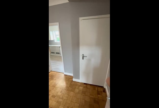 Newly Refurbished 2 Bed First Floor Apartment  Main Photo