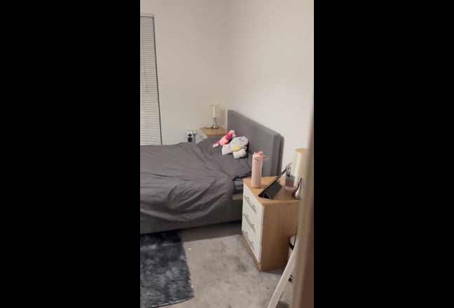 Room Available in Birmingham City Centre (Female) Main Photo