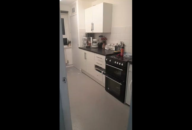 Quiet & Well-Presented Single Room in 2-Bed House  Main Photo