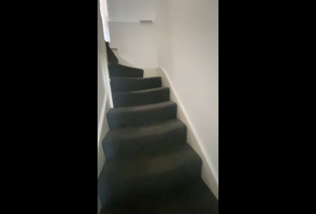 Room available from April to end August Main Photo