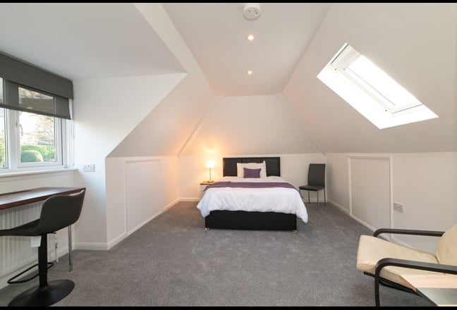 *Amazing LARGE Ensuite rooms*  near Purley Station Main Photo