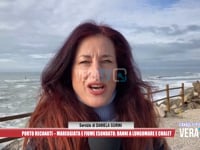 Porto Recanati - Mareggiata e fiume esondato: danni a lungomare e chalet