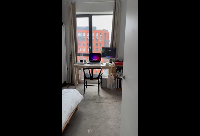 E14 London city island single room Main Photo
