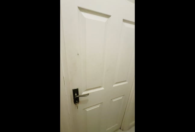 Double Room With Separate Washroom  Main Photo