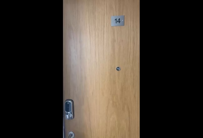 Furnished 2-Bed Duplex – City Centre Main Photo