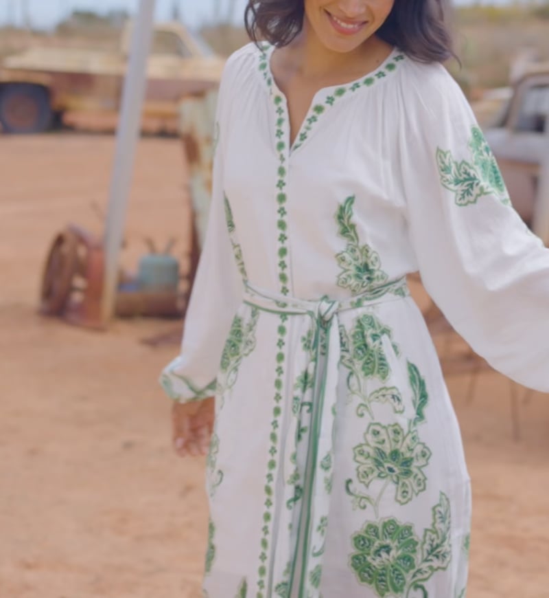 Vidéo: Robe Longue Dana