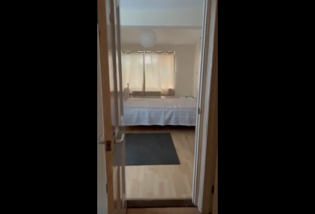 Lovely self-contained Double room Main Photo