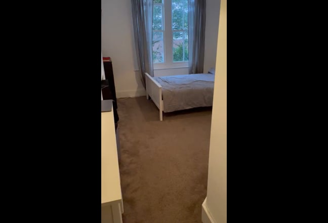 Wonderful 1st Floor room Brixton Hill Main Photo