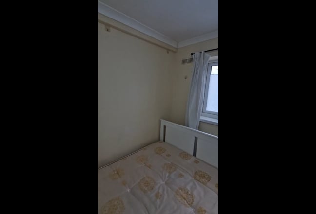 Ensuite double room - Student house - East London Main Photo