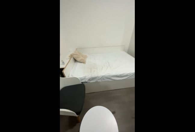 Studio Room at Laycock studios- near railway stati Main Photo