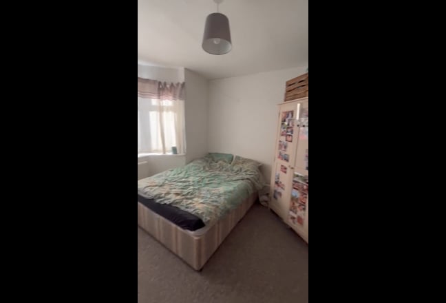 Spacious double room available in Headington Main Photo