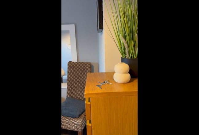 Good size double attic room with ensuite  Main Photo