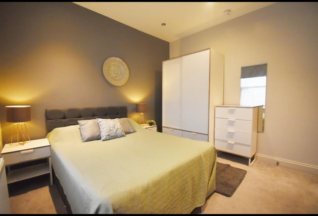 East Croydon Stn *Luxury Room - Super house*  Main Photo