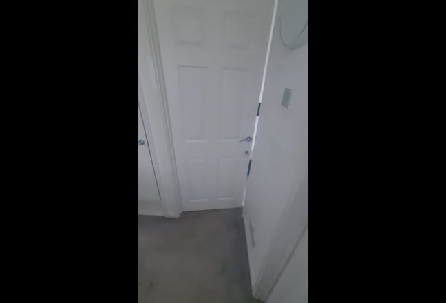 🏡 ** Double Room Available in Beautiful Home** 🏡 Main Photo