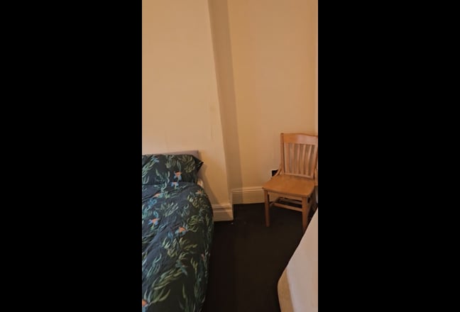 6-Bedroom Professional House Main Photo