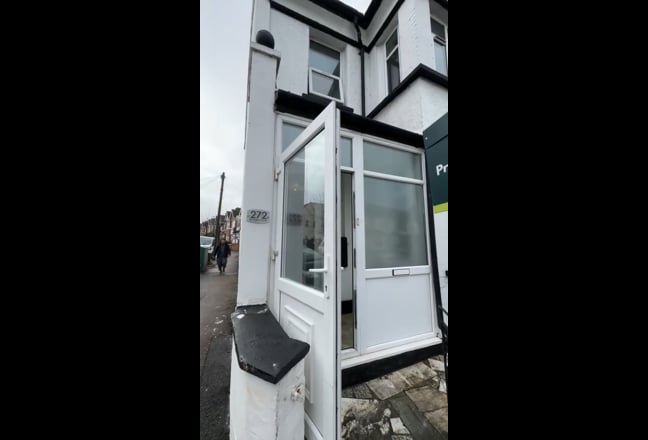 Huge Doubles 5 Mins to Wimbledon Park Station!! Main Photo