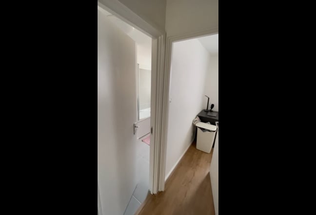 Double room, walk in wardrobe + terrace Main Photo