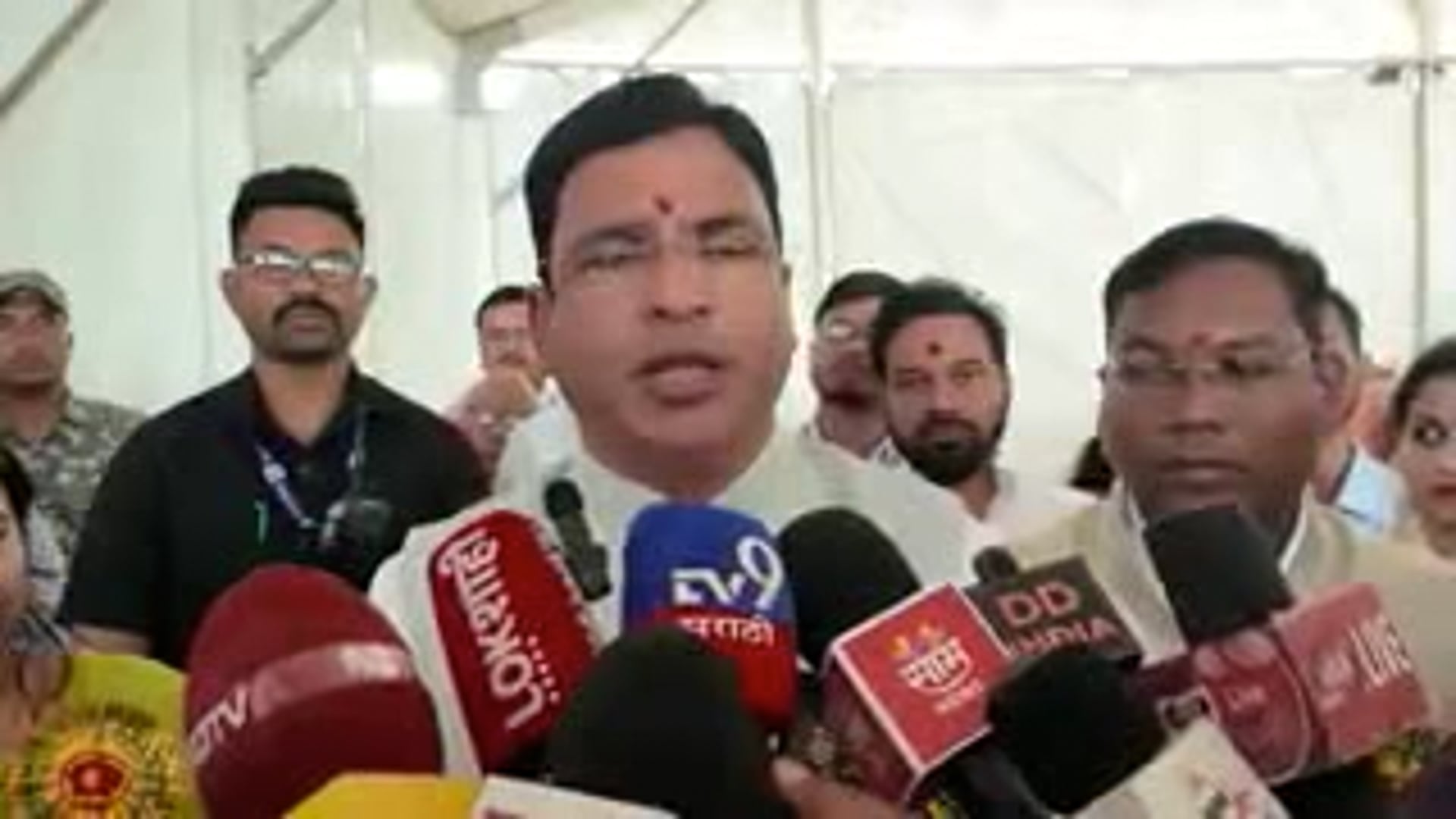 कोया कृषी कंभ दरम्यान गडचिरोली चे सहपालकमंत्रसंपादनासाठी आशीश जयस्वाल यांचा मिडीया संवाद