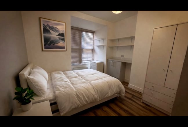 Victoria Road En Suite Room To Let Main Photo