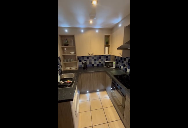 Large en-suite rooms Preston all bills included  Main Photo