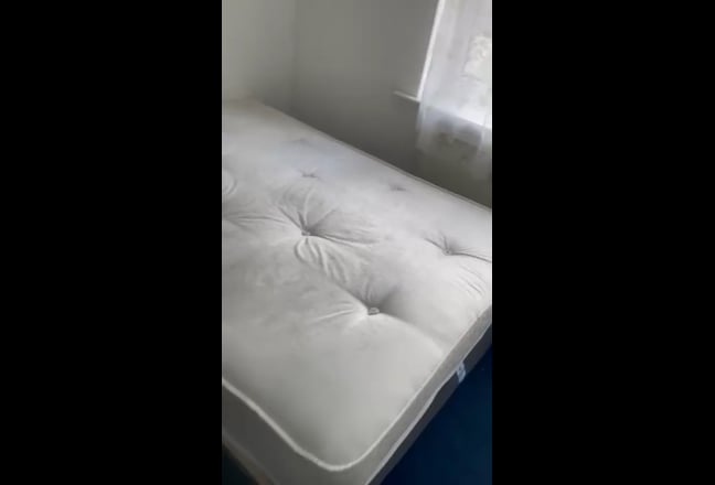 Large Master Double room to let in Degenham RM9  Main Photo