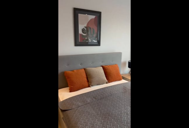 NEW Double Room available in Tower Apartment 🫶 Main Photo