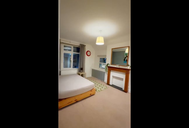1 Large Double Bedroom |NW2|available to all  Main Photo