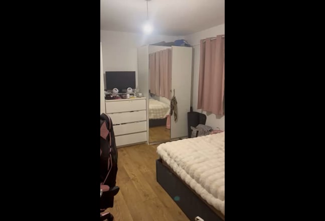 Double room in White City/ Shepherd’s Bush Main Photo