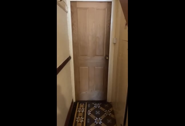 Private En-suite Room in Friendly Professional Hou Main Photo