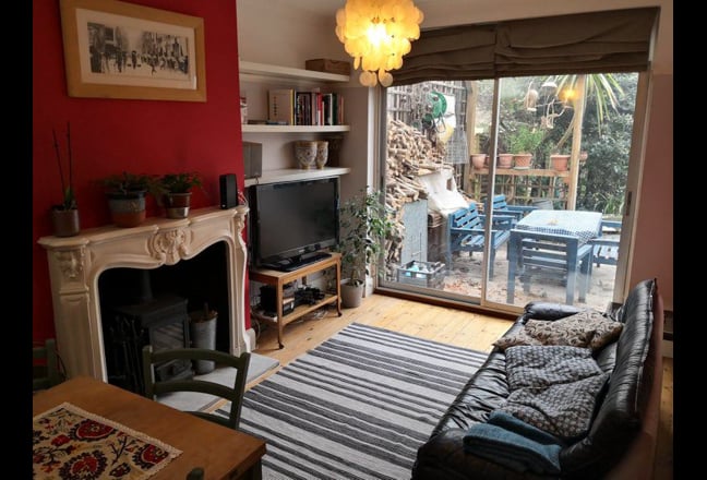 Sunny and cosy  Double Room in West Norwood Main Photo