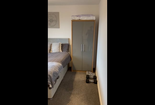 1 furnished en-suite double room available  Main Photo
