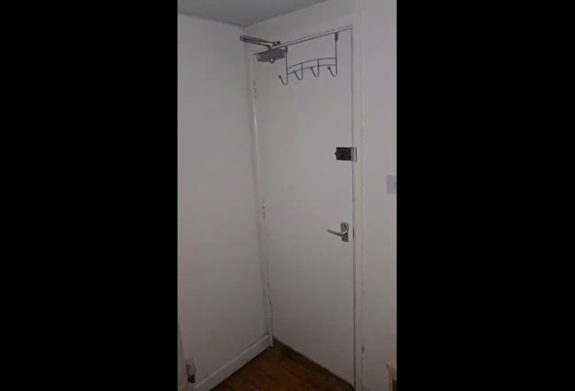 Big double room in Beeston inc ALL Bills & Cleaner Main Photo