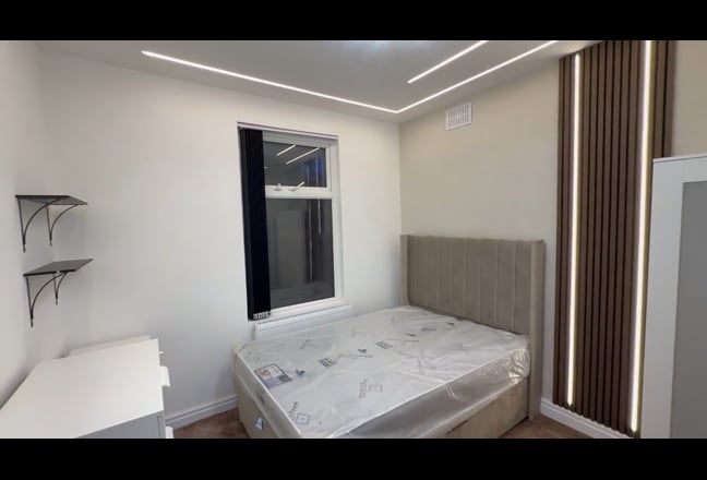 Students - Brand New Ultra Modern House  Main Photo