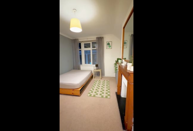 1 Large Double Bedroom |NW2|available to all  Main Photo