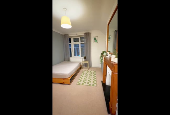 1 Large Double Bedroom |NW2|available to all  Main Photo