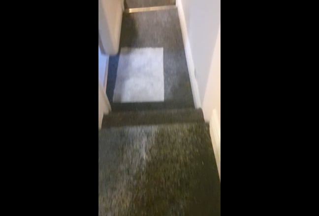 6 bedroom property, 2 bathrooms.  Main Photo